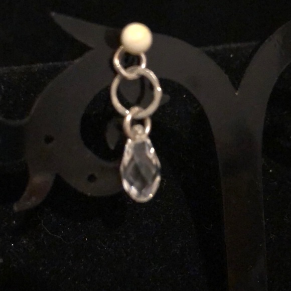 Artisan Swarovski Clear Drop Earring & Pendant Set - Picture 2 of 3